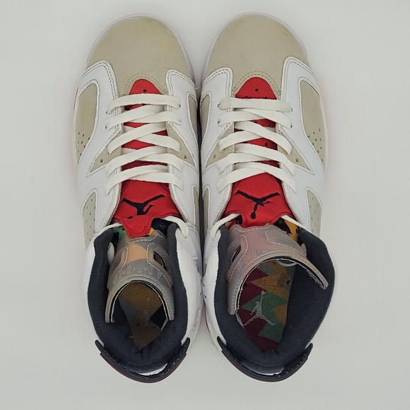 Youth Jordan 6 Retro Hare GS 7Y - Neutral Grey/True Red - Style #384665-062 Used - Picture 2 of 13